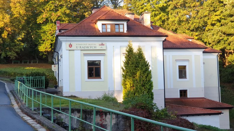 Zamecky hotel U Rajskych