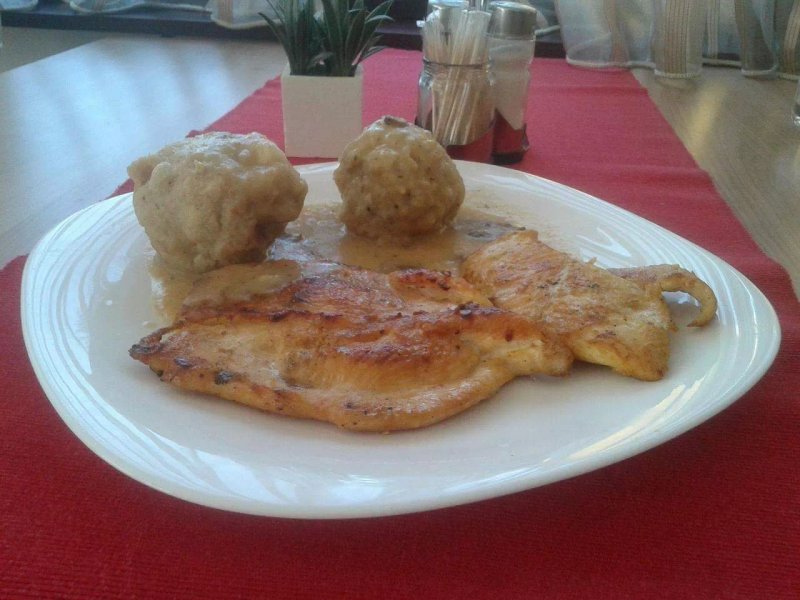 Bistro Servus