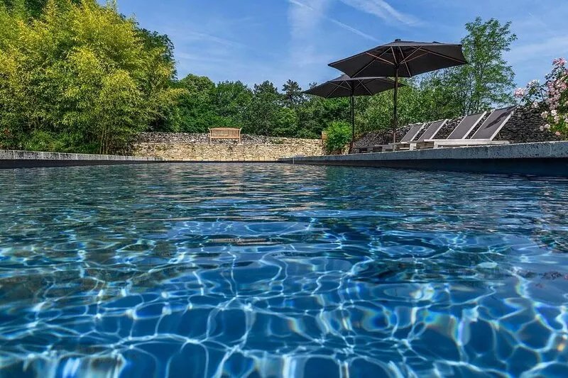 Tastefully restored estate combining authenticity, charm and modernity