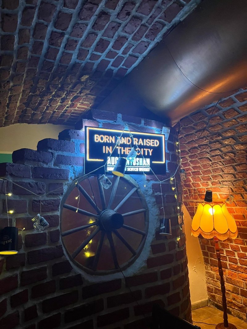 London Pub