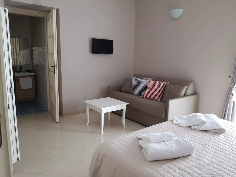 Palazzo Caracciolo Boutique Hotel