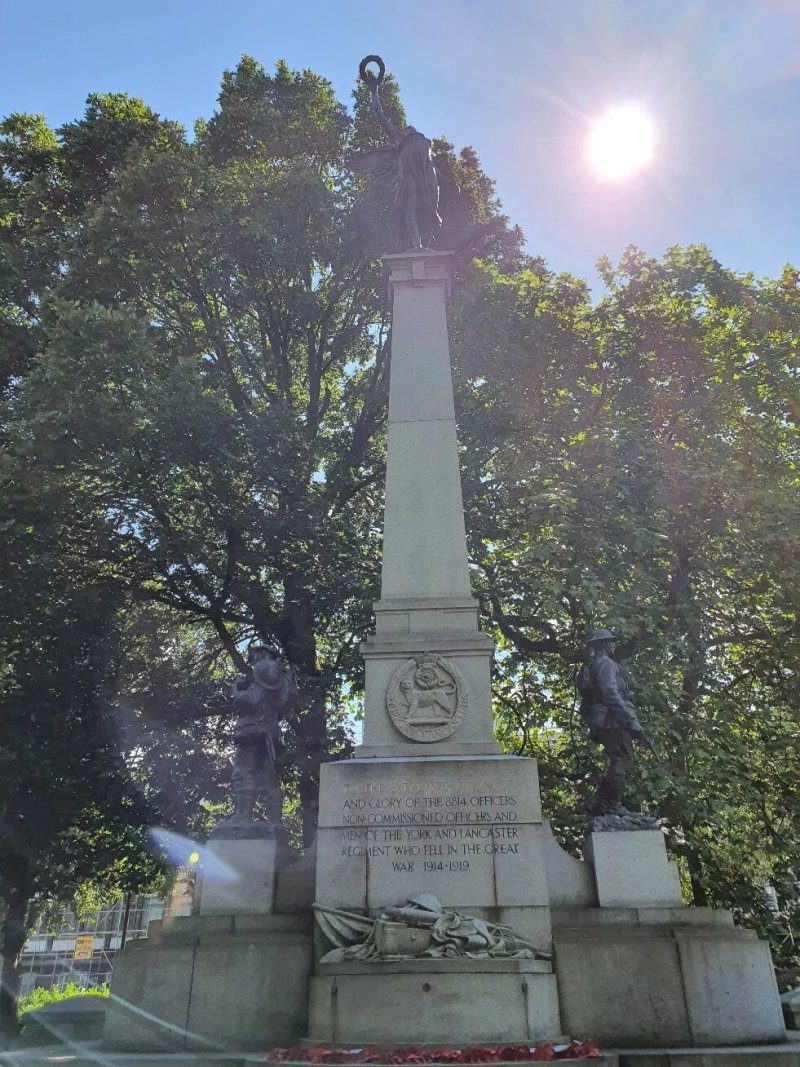 York And Lancaster War Memorial