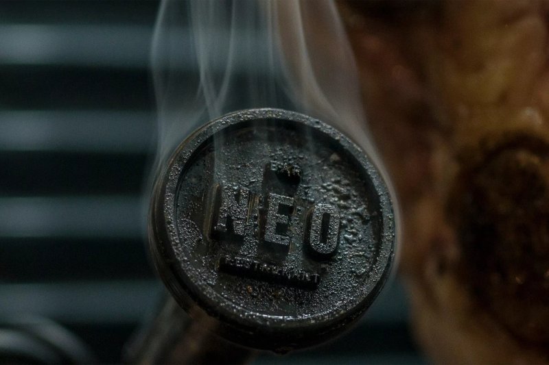 NEO / Bar & Restaurant