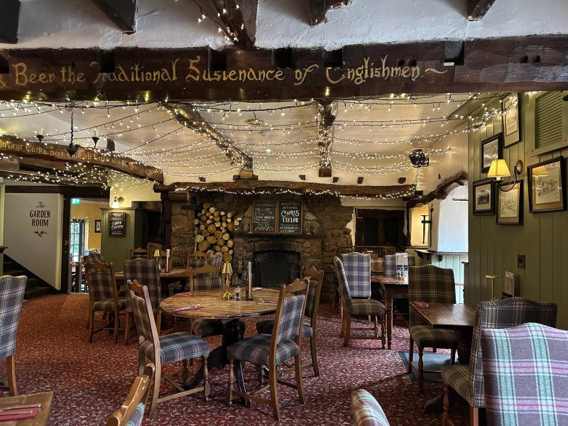 The Scotts Arms Inn
