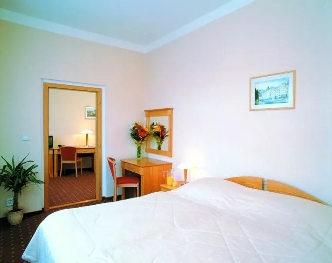 Hotel Jean De Carro