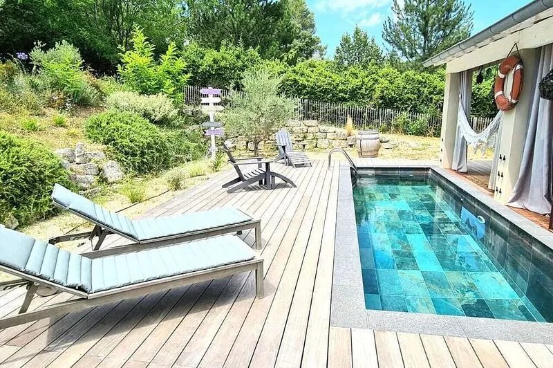 Local stone Provencal country cottage with pool