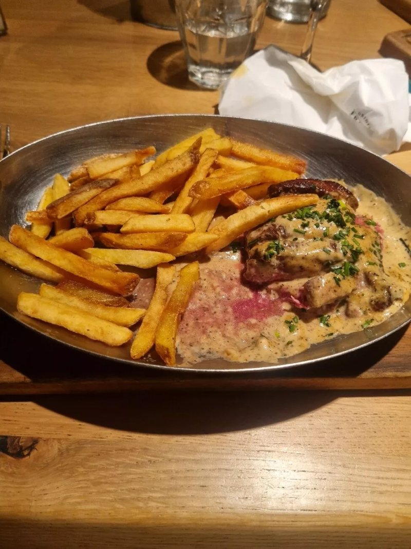 Hippopotamus Steakhouse