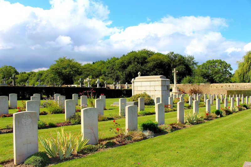 Dinard English Cemetery
