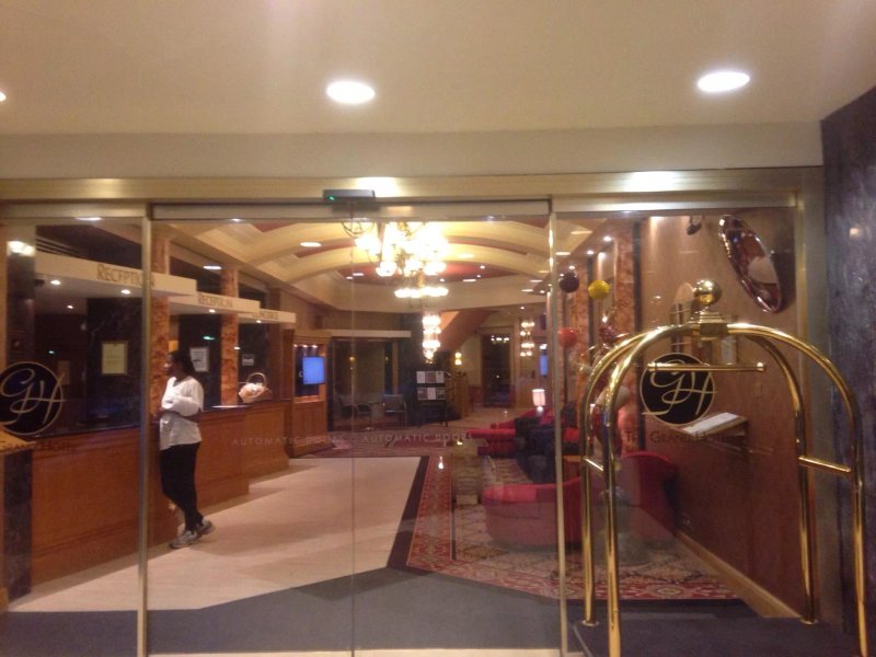 Compass Lounge & Brasserie