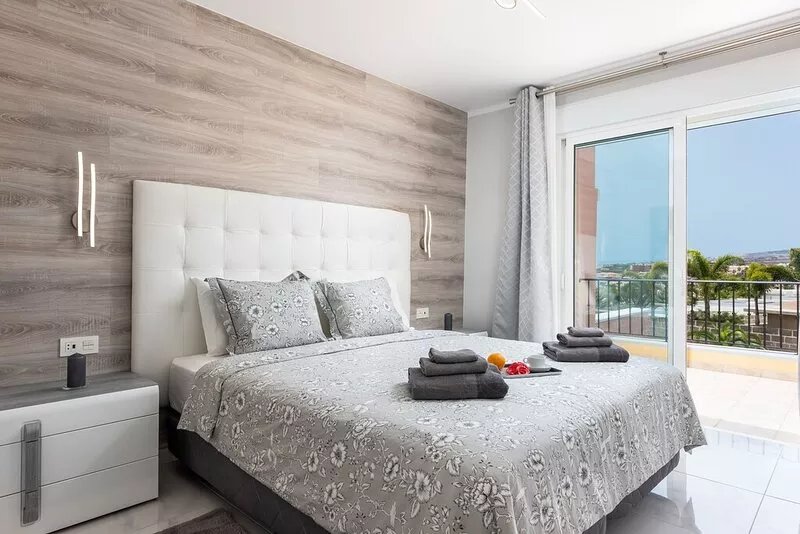 Modern 4 bedroom villa in Costa Adeje