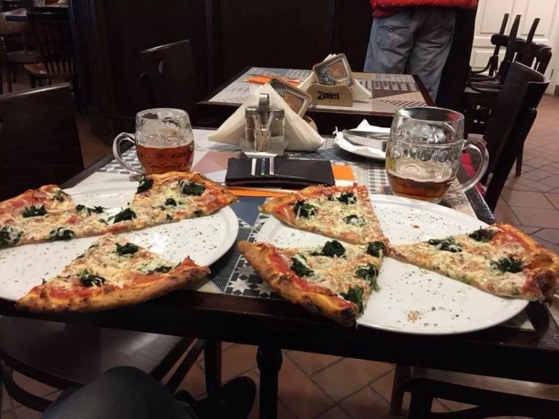 Bistro 105