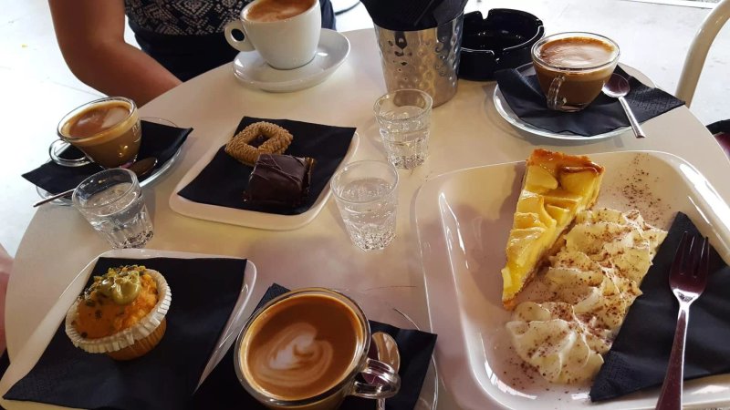 Sguerzi Cafe American Bar