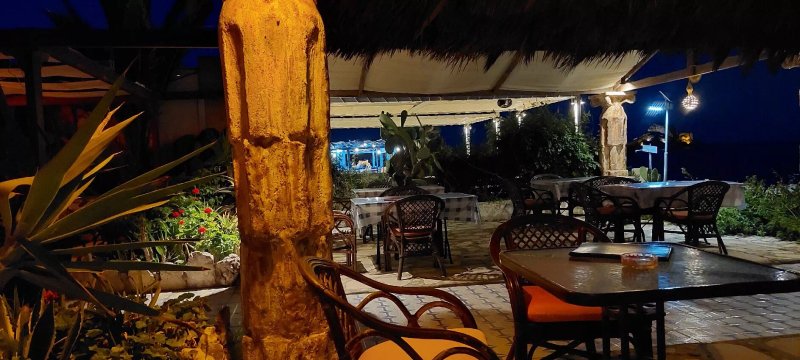 Opa Opa Cocktail Bar & Cafe