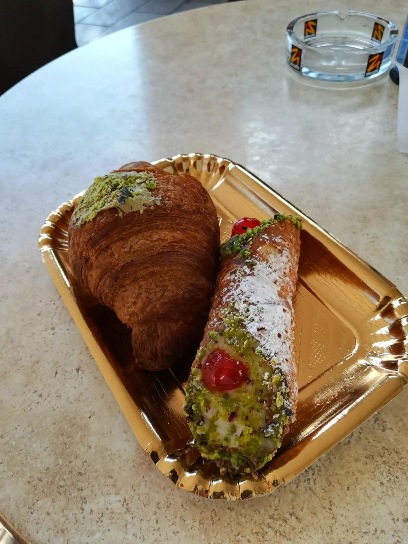 Caffe Cavour Di Alba Oreste