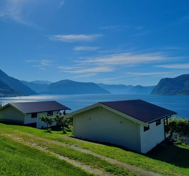 Systrond Motell, Hyttesenter Og Camping
