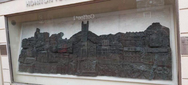 Honiton Town Sculpture