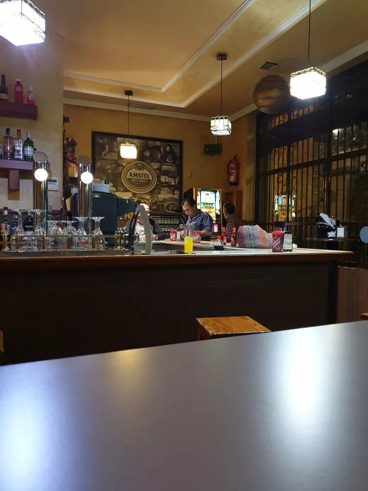 Bar Poppy