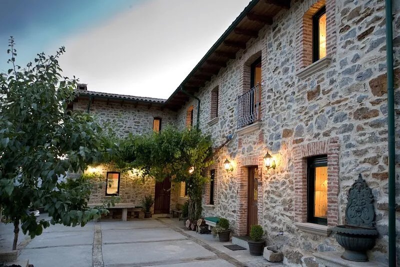 La Majada de Peñacorada - Rural House with excellent equipment, ideal with