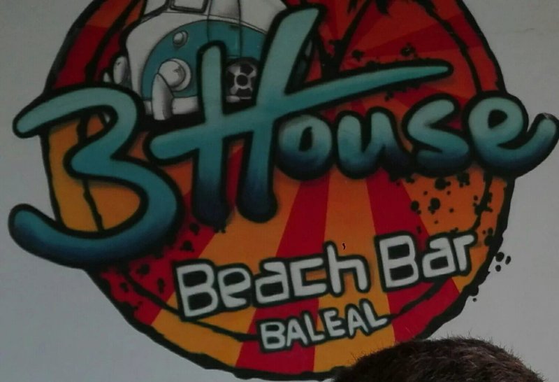 3House Beach Bar