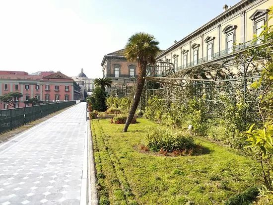 Giardino Pensile di Palazzo Reale Napoli