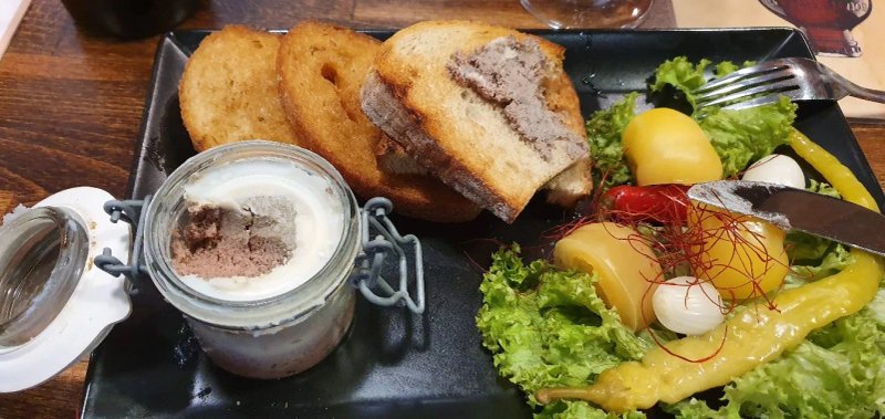 Queens Pub & Restaurant
