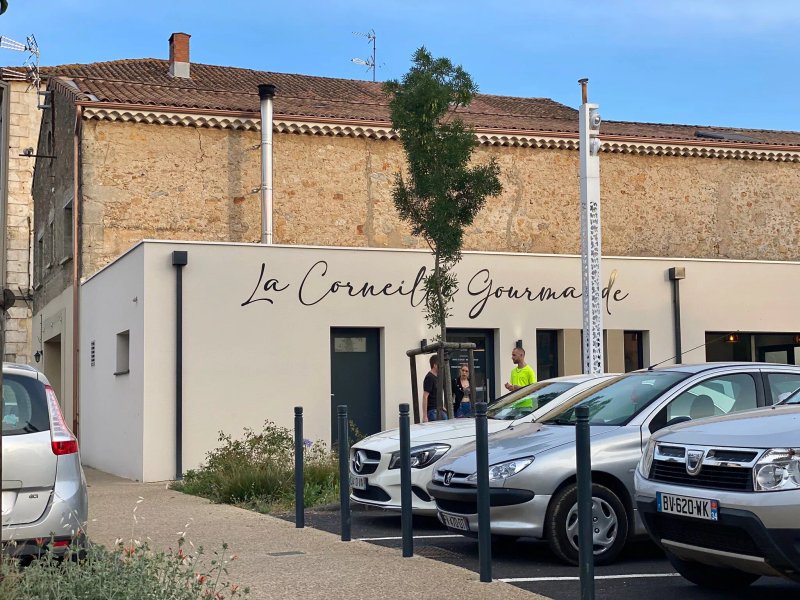 La Corneille Gourmande