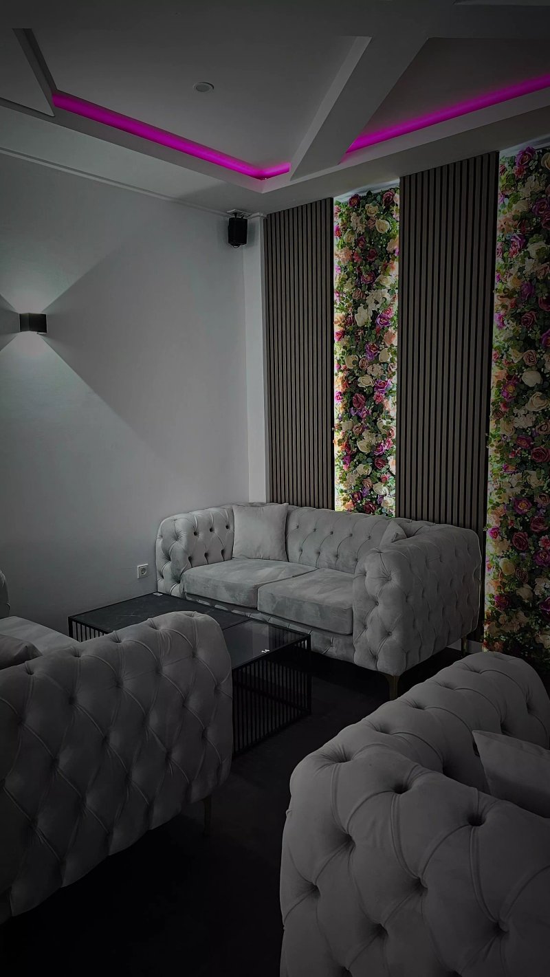 Bondi Lounge
