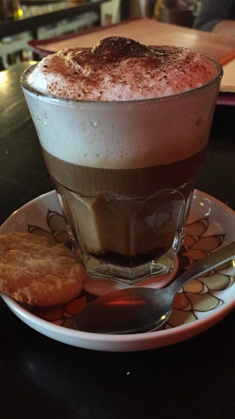 CAFE M