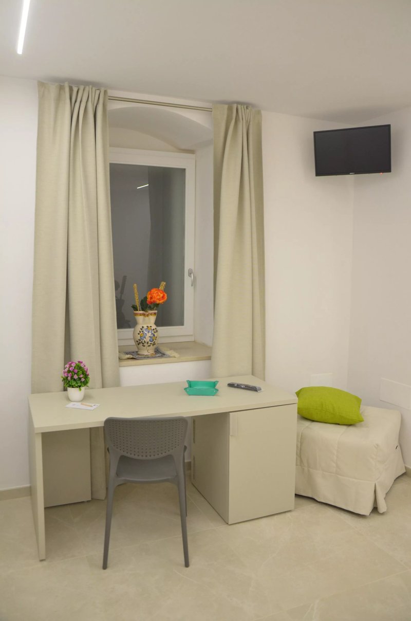 In & Out Matera