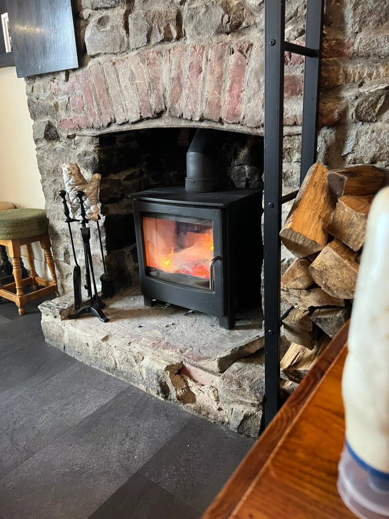 Fox & Hounds