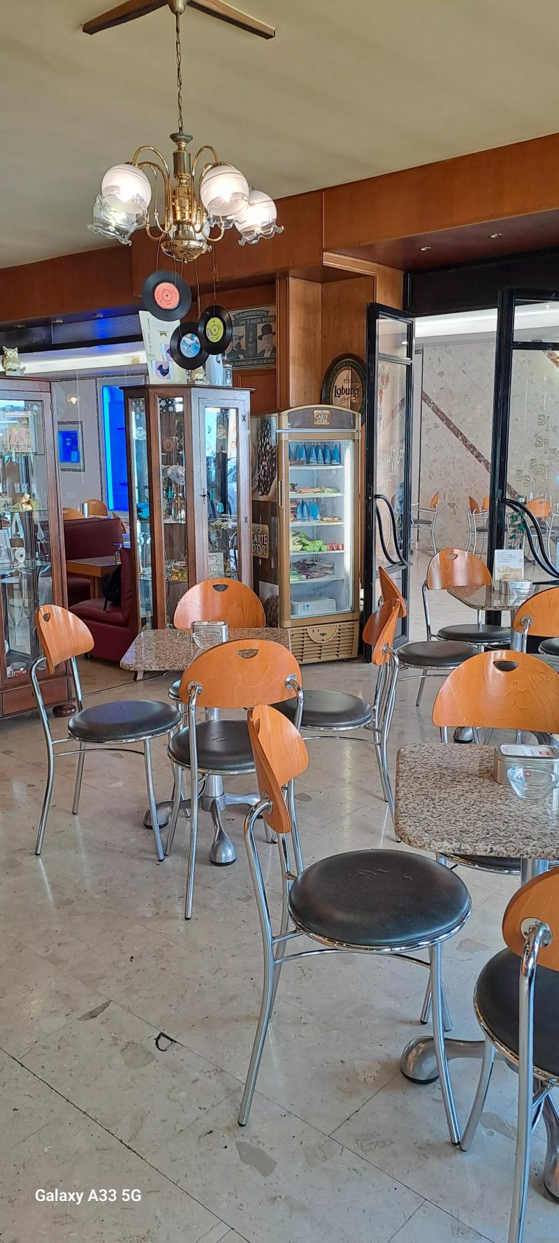 Le Cafe Des Artistes