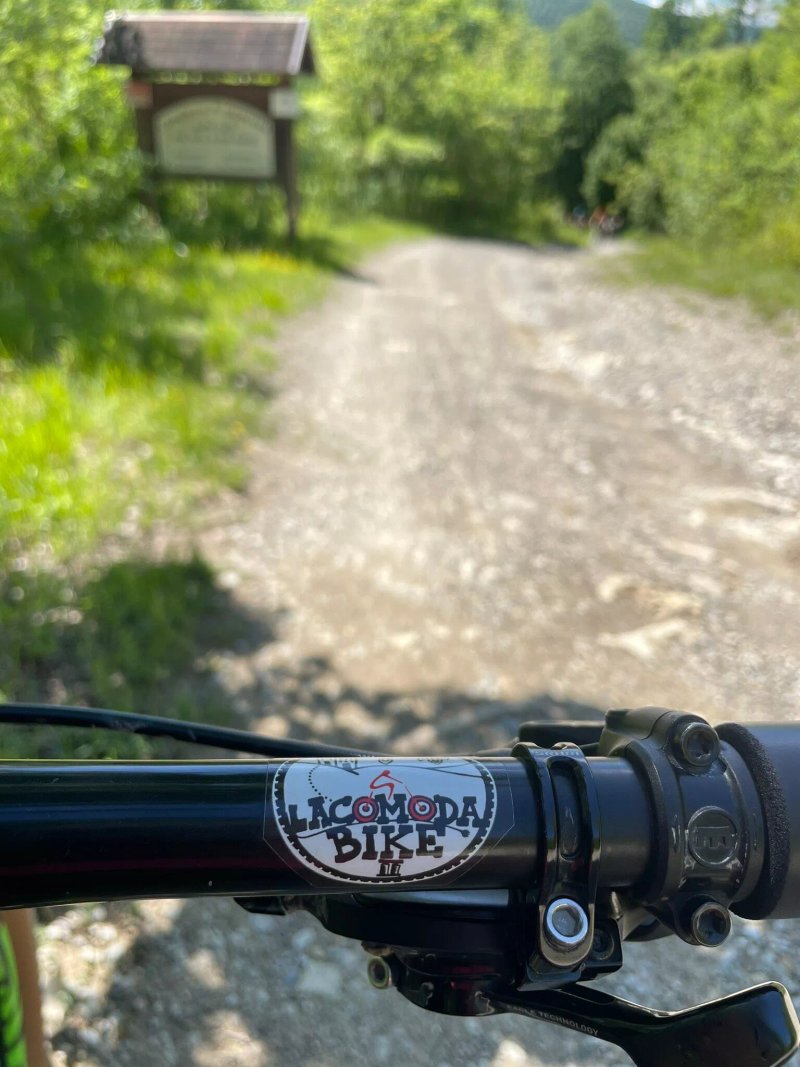 La Comoda Bike 2 E-bike Rent