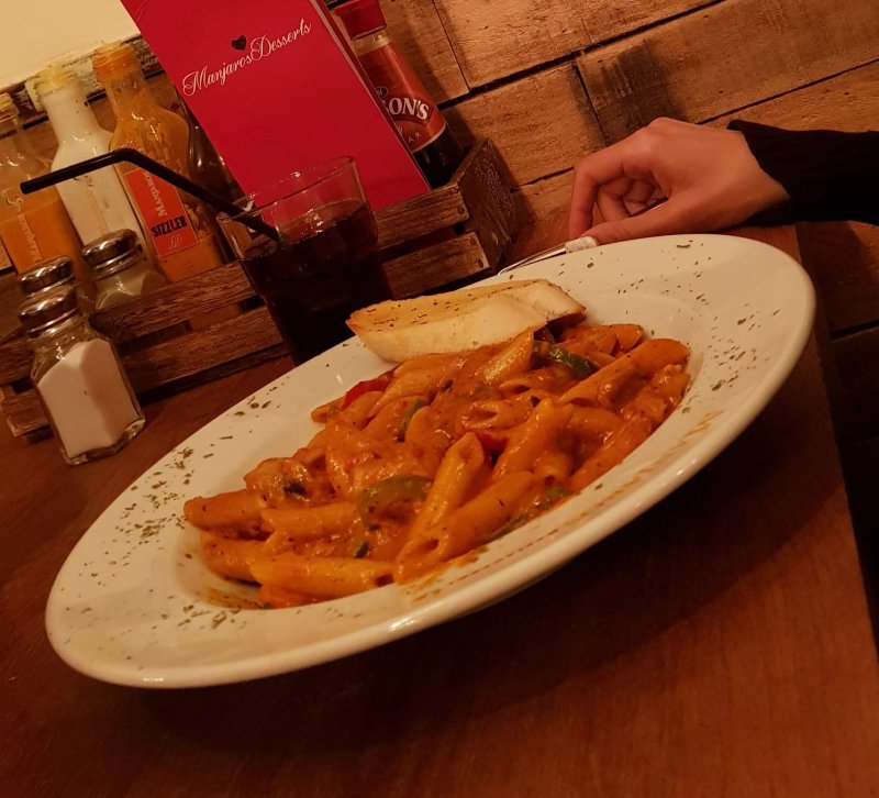 Manjaros  Restaurant