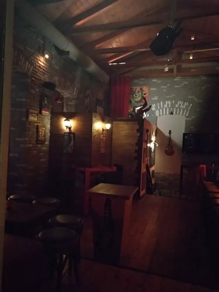 Stones Rock Bar