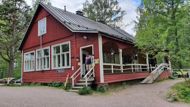 Maunulan luontopolku - Nature Trail