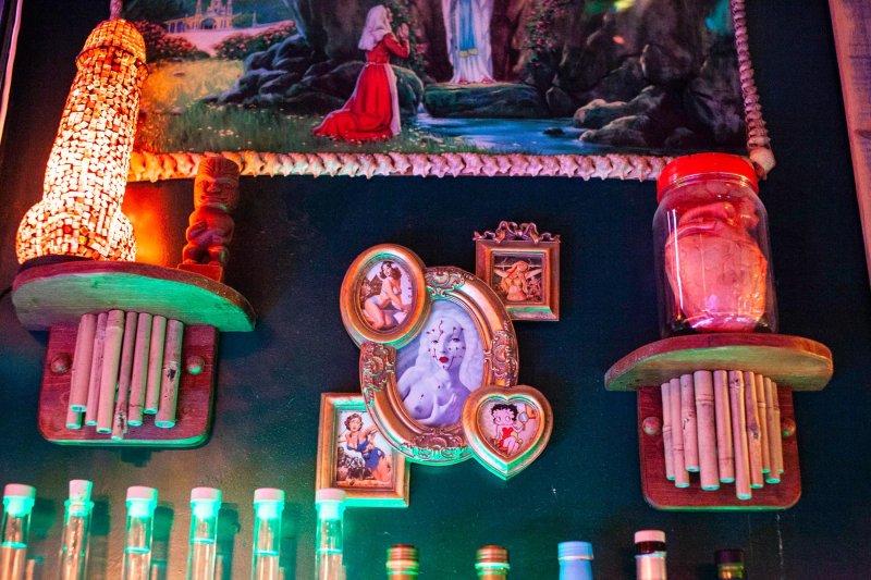 Dan'ton-Ku Tiki Bar