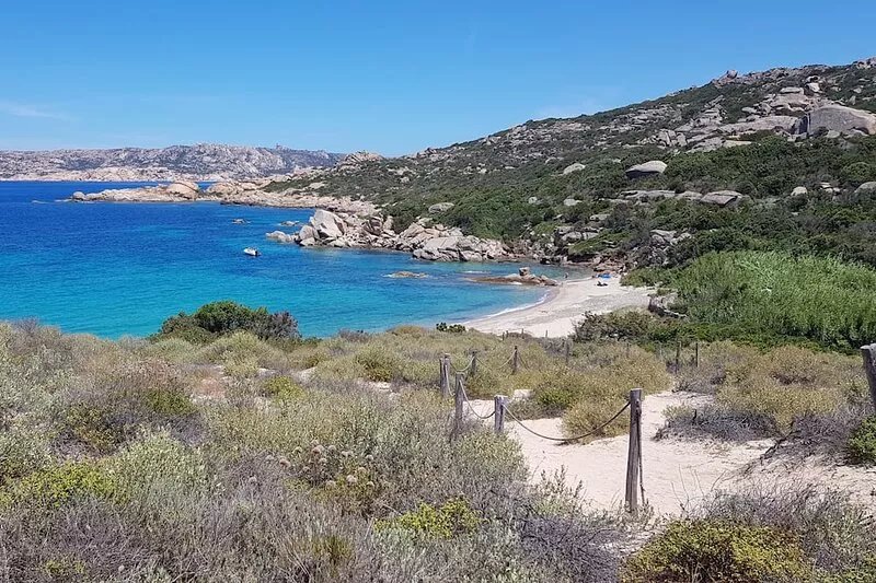 Stunning sea view within walking distance of the beaches. CIN