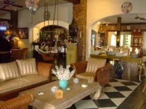 Hotel Pacific