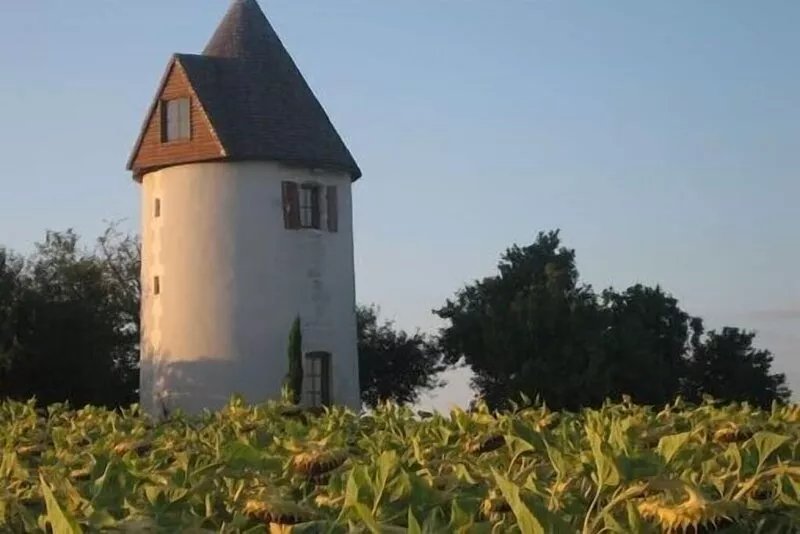 Equipped windmill with view of the Gironde estuary