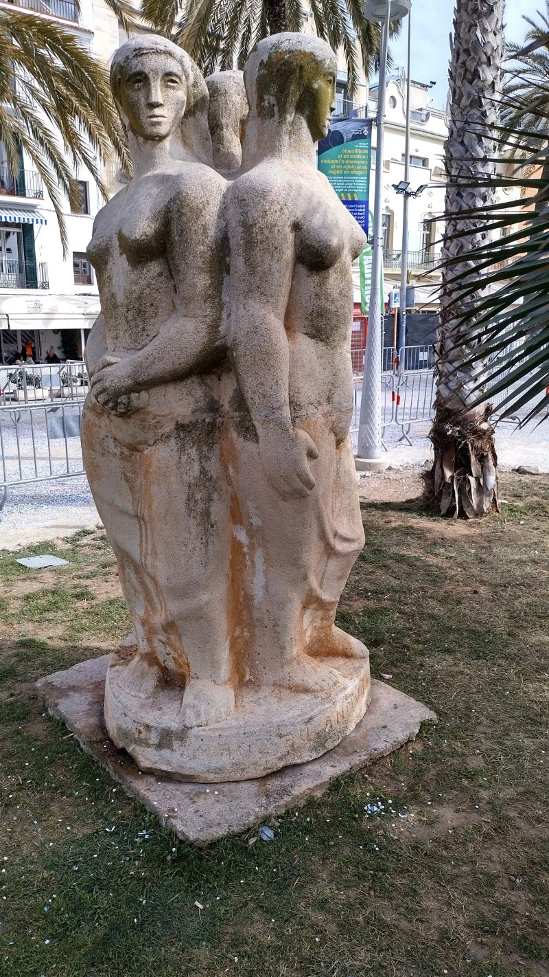 Statue of Three Women
