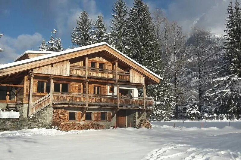 Chalet***with view in CHAMONIX MONT BLANC ,12 guests, 5min walk from the ski lif