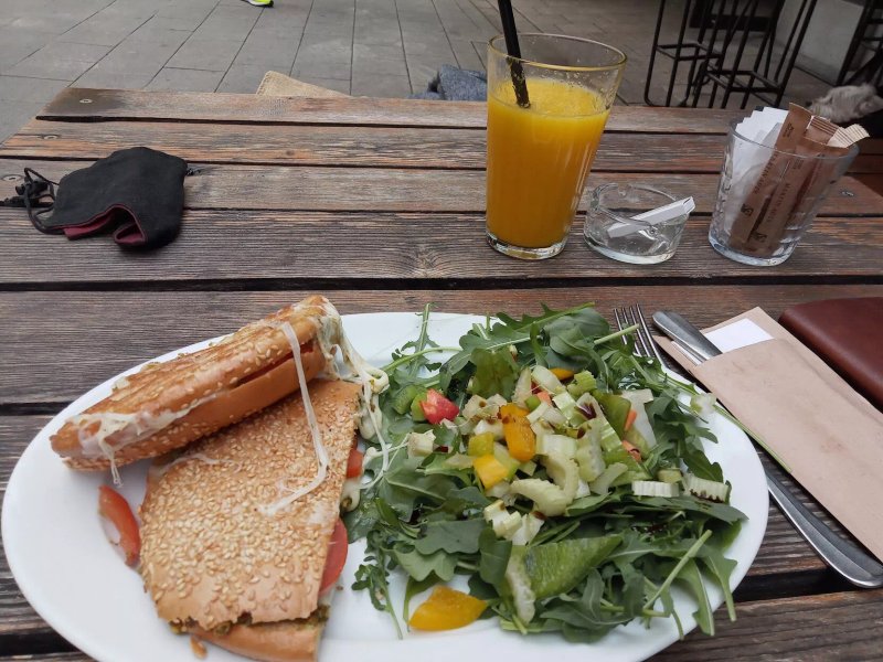 MARTIN AUER Kindercafe