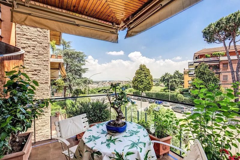 Terrazza Piccolomini: elegant apartment stunning view over Rome/St Peter's Dome