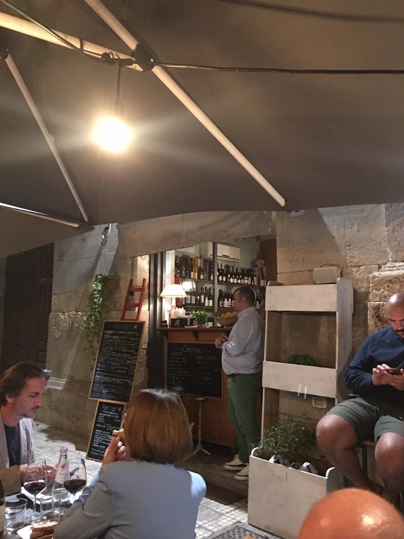 Wine shop @