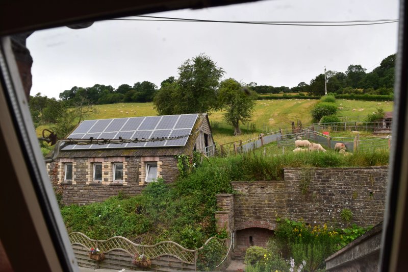 Brynhonddu Country House Bed & Breakfast