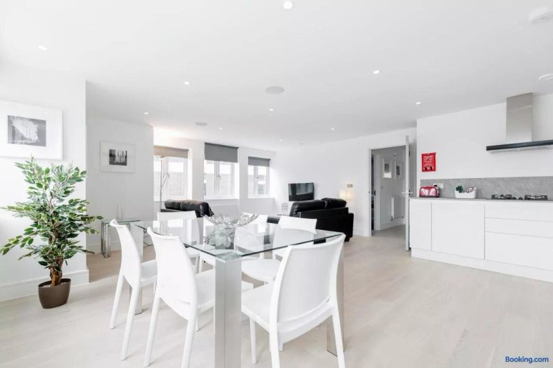 Roomspace Serviced Apartments - Walpole Court