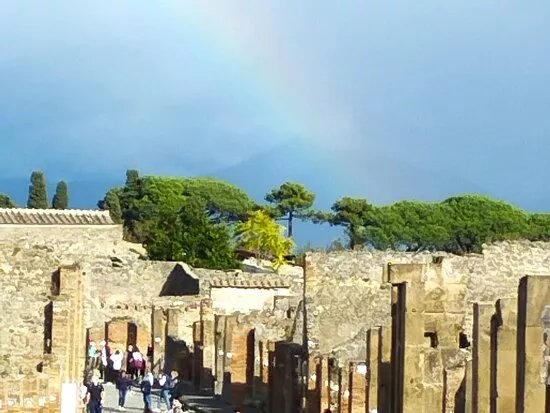 Carmine Pompei Guide