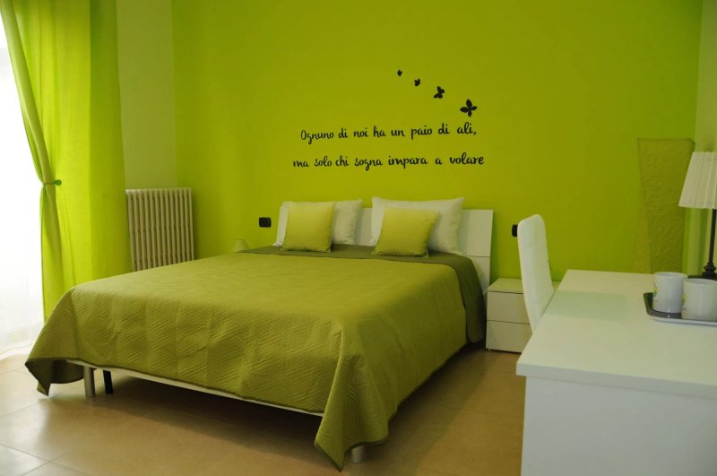 Color House Malpensa B&B
