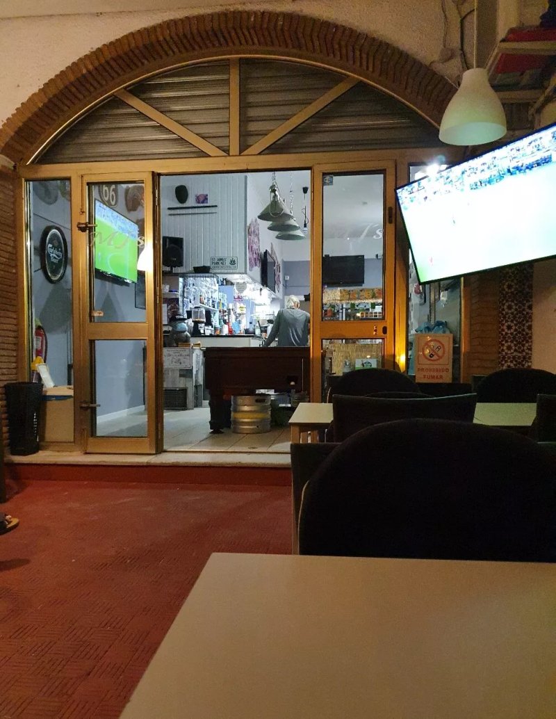 MJ's Bar