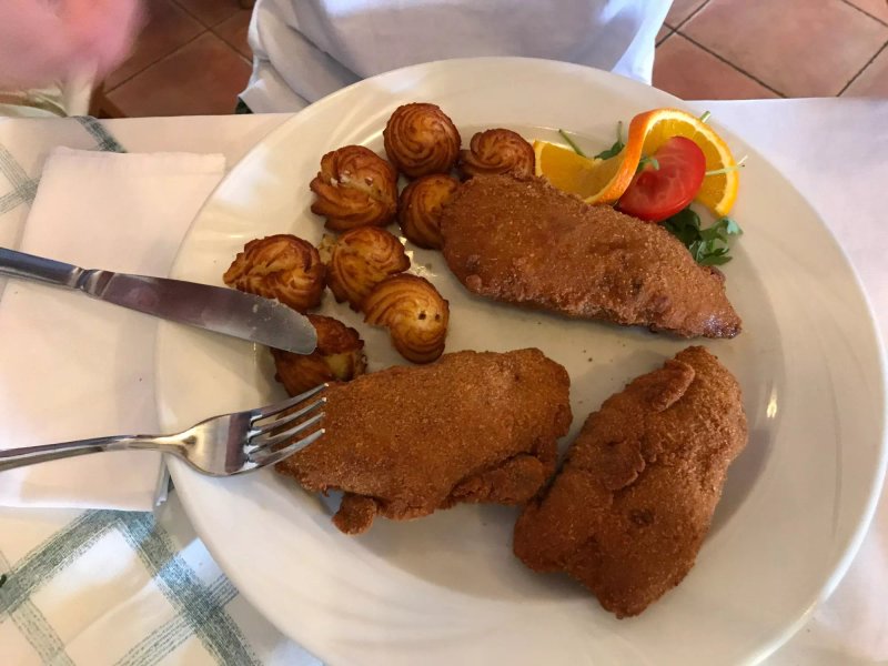 Rigotanya Restaurant and Guesthouse Bukfurdo